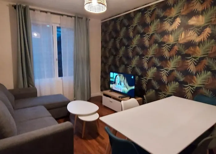 Apartment Vue Et Port